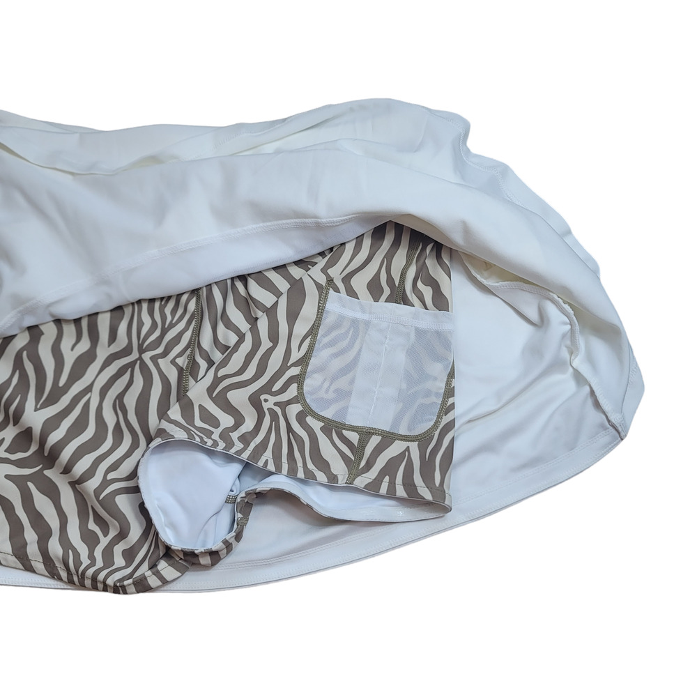Tuckernuck White and Savannah Tiger Ruffle Skort Women's Size M - Picture 9 of 12